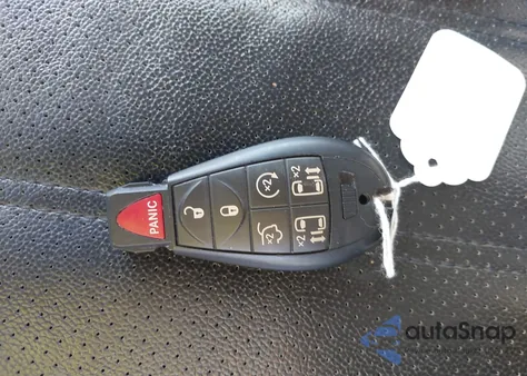 2013 Chrysler Town & Country Touring-L z USA, uszkodzony, nr VIN 2C4RC1CG2DR583471